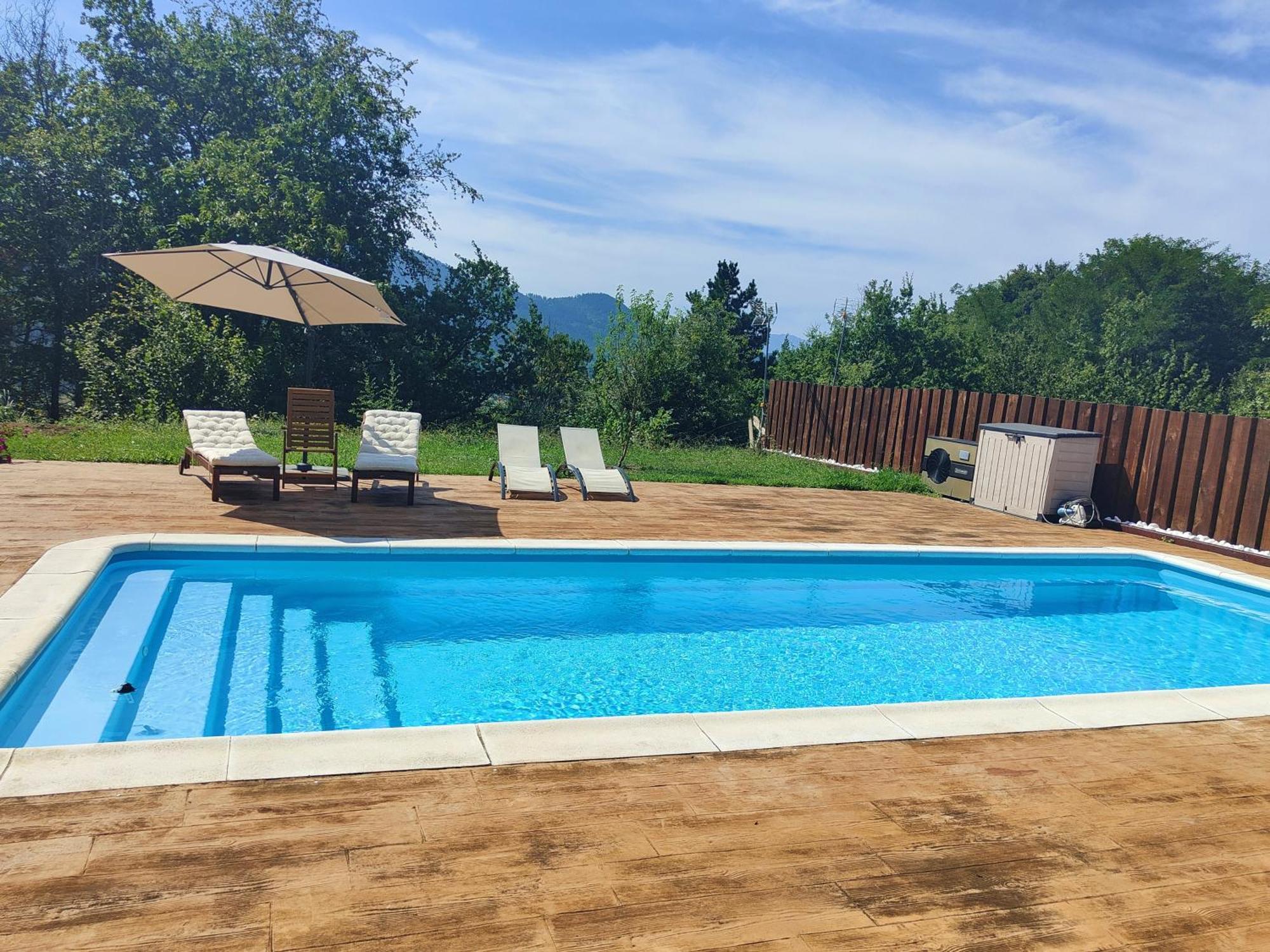 Chalet Con Piscina Climatizada En La Naturaleza Areatza Buitenkant foto