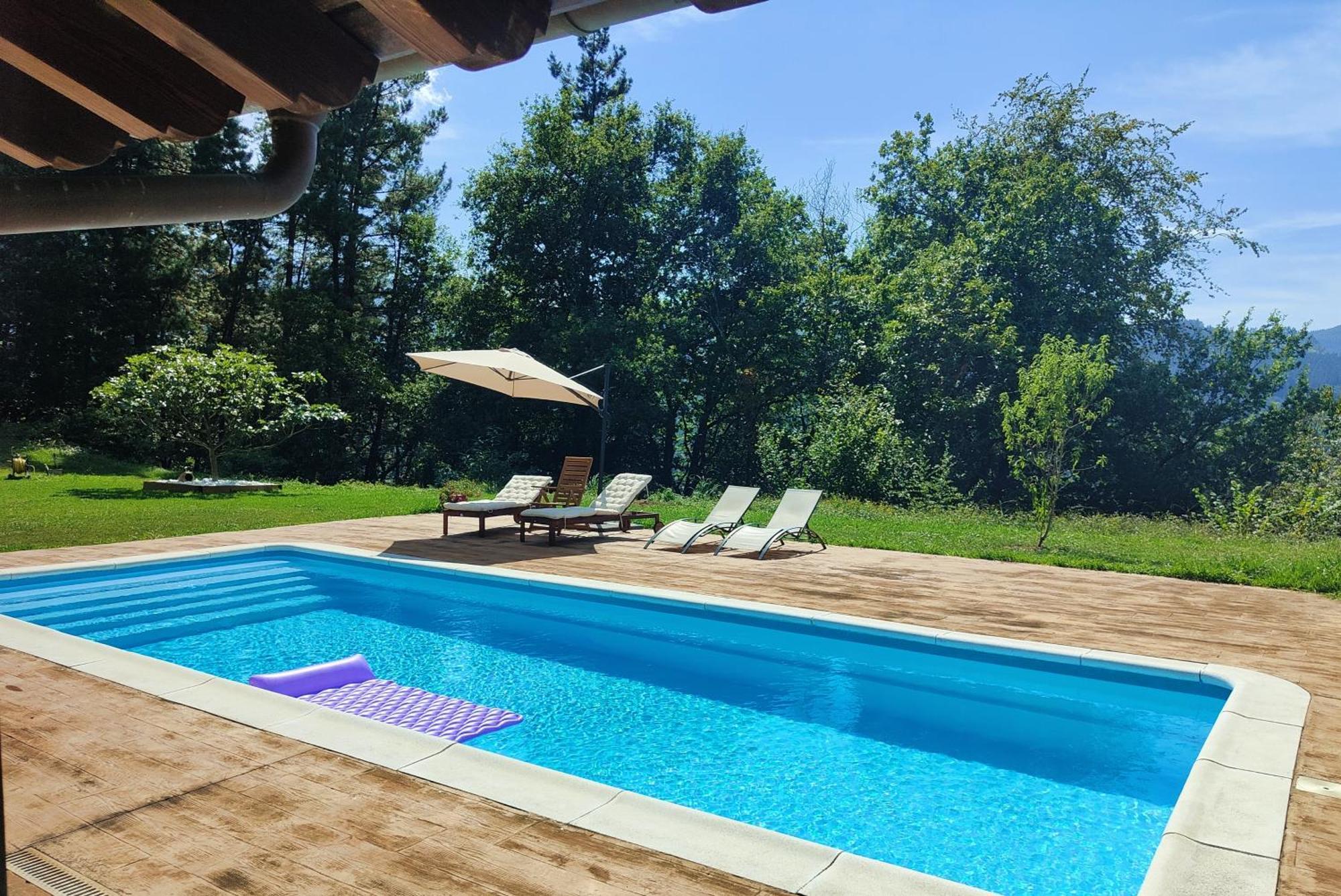 Chalet Con Piscina Climatizada En La Naturaleza Areatza Buitenkant foto