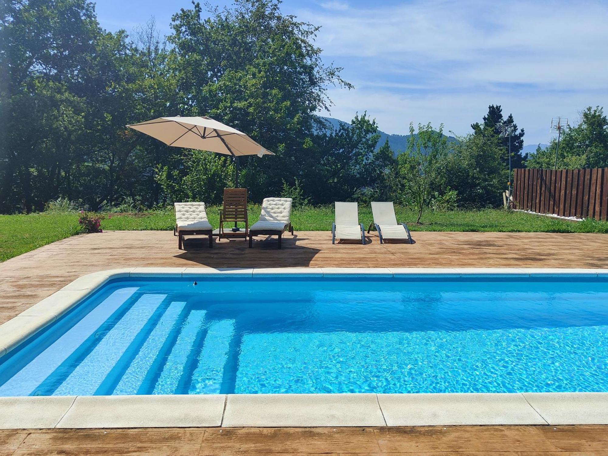 Chalet Con Piscina Climatizada En La Naturaleza Areatza Buitenkant foto